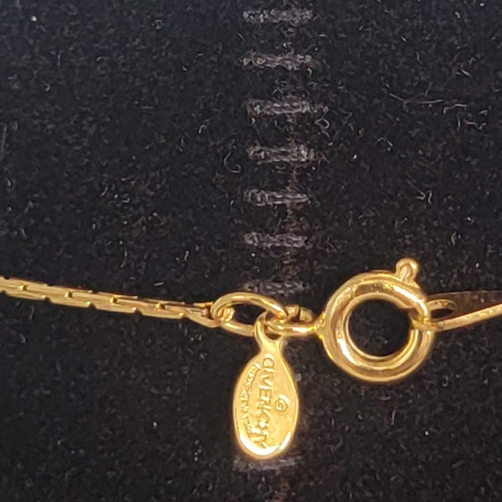 Givenchy Vintage Crystal G Pendant Necklace - Picture 4 of 6